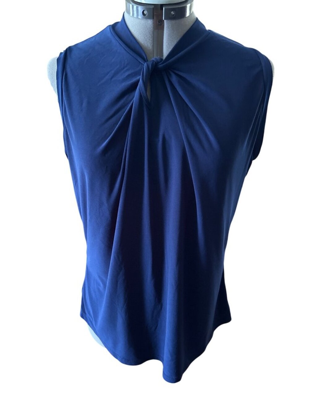 Emi & Zoe Navy Sleeveless Top Keyhole Back Large Stretchy Elegant Knot Detail